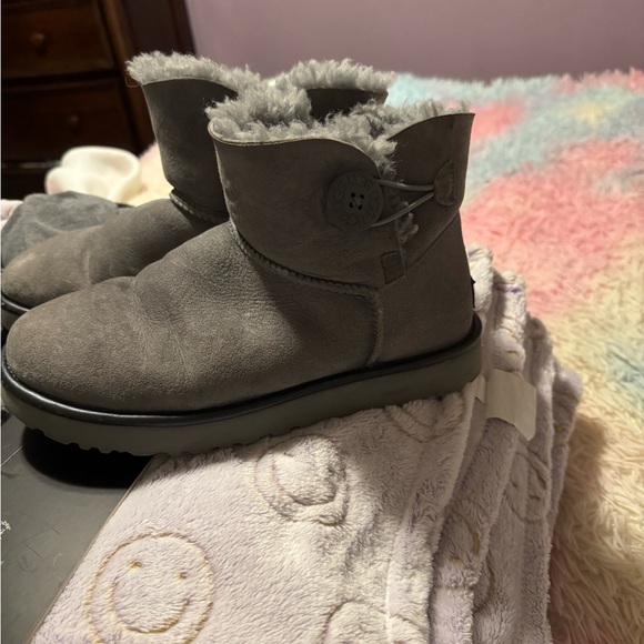 UGG Shoes - Gray Suede Ankle Boots with Fur Lining mint condition!
